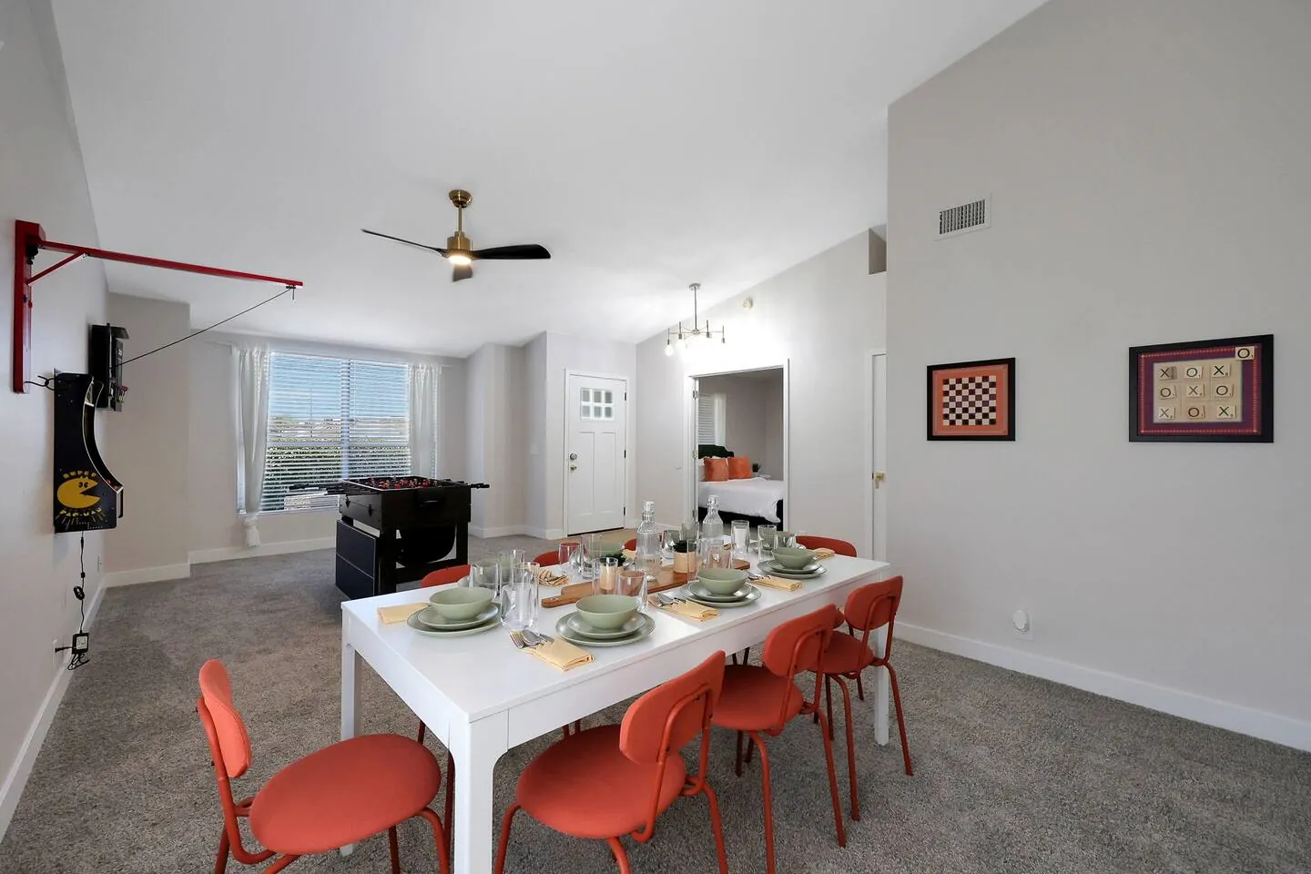 Home in Phoenix, Arizona short-term rental designed by Form + Function + Design, view 6
