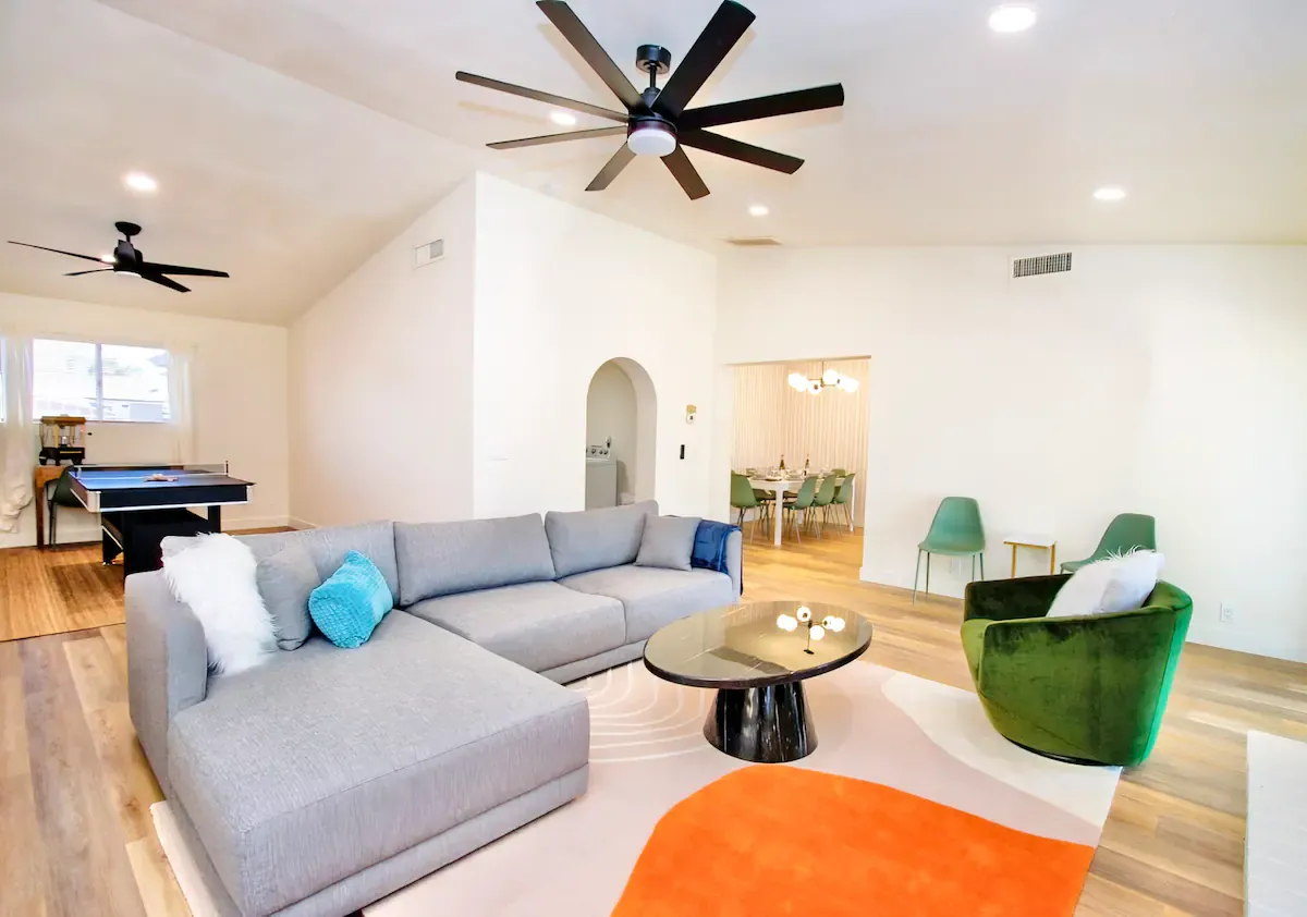 Home in Scottsdale, Arizona short-term rental designed by Form + Function + Design, view 1