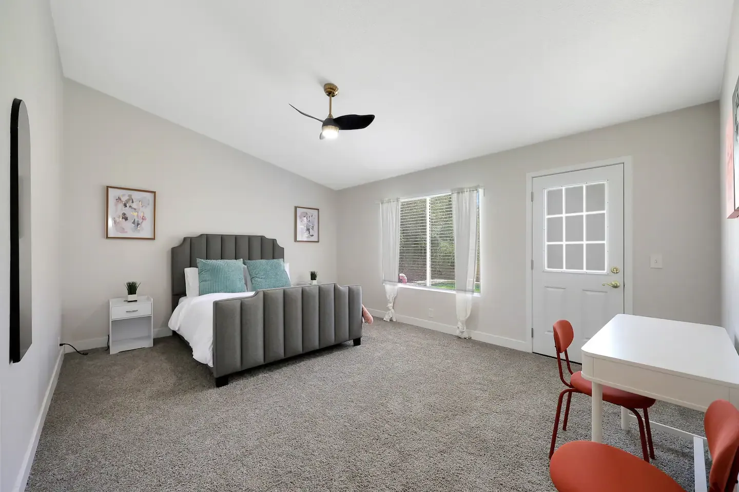 Home in Phoenix, Arizona short-term rental designed by Form + Function + Design, view 11